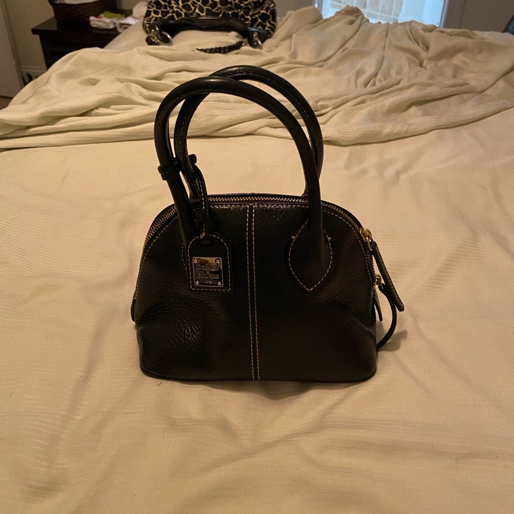 Black leather Dooney and Bourke handbag